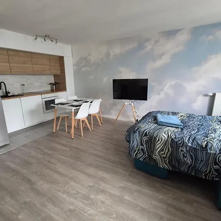 Sky Haven Disneyland Paris P16 *